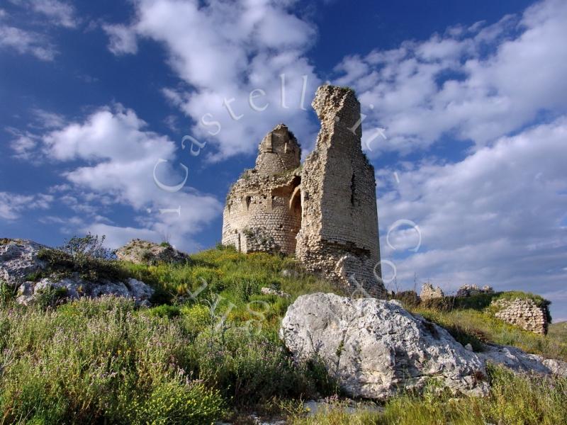 Castello Di Mongialino, il donjon da sud-est