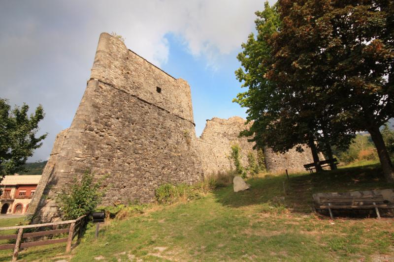 Castello Malaspina - Fieschi - Doria Di Santo Stefano D'Aveto