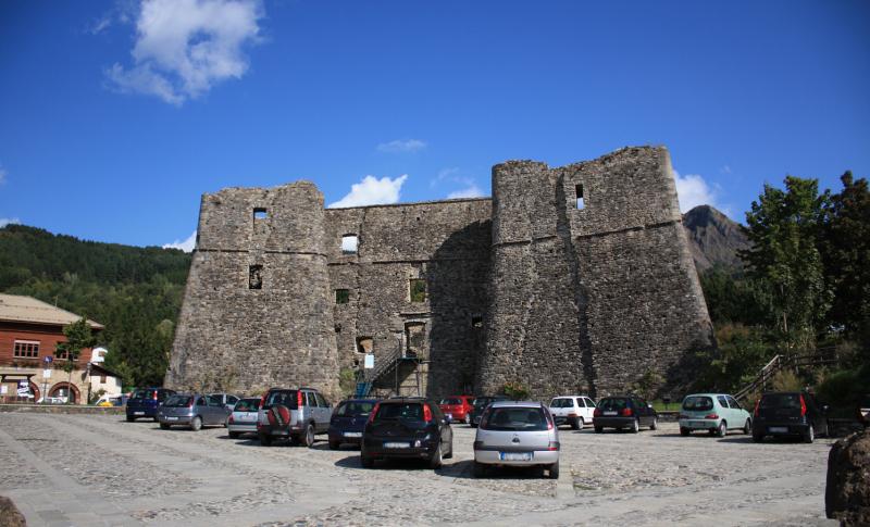 Castello Malaspina - Fieschi - Doria Di Santo Stefano D'Aveto