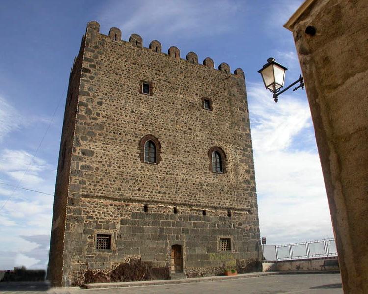 Castello Di Motta Sant'Anastasia, panoramica