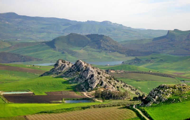 Castello Di Calatrasi, panoramica di Monte Maranfusa