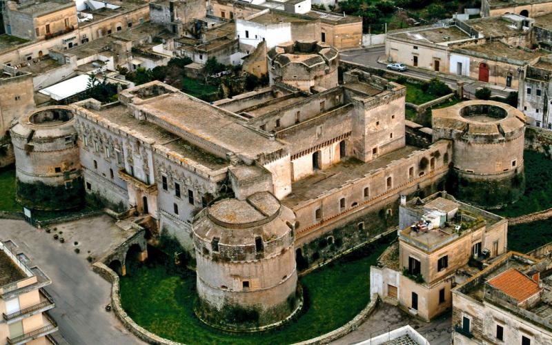 Castello Di Corigliano D'Otranto, vista  aerea prima dei lavori di restauro