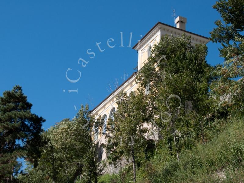 Castello Di Chatillon