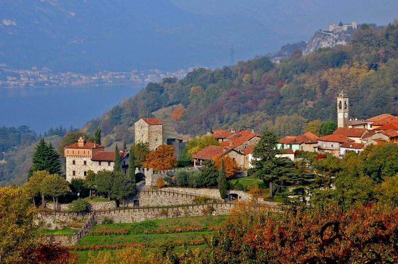 Castello Di Rossino, panoramica