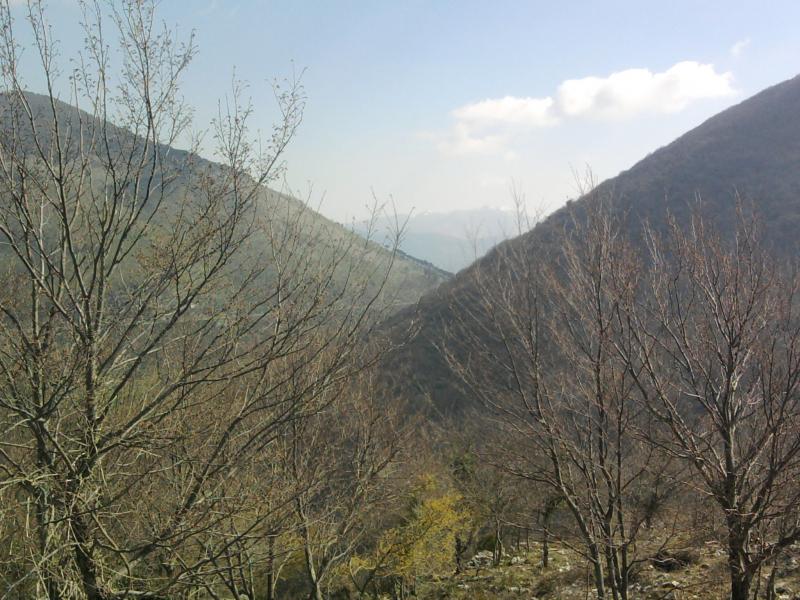 Passo Della Quercia Del Monaco Visto Dal Castello Di Acquaviva