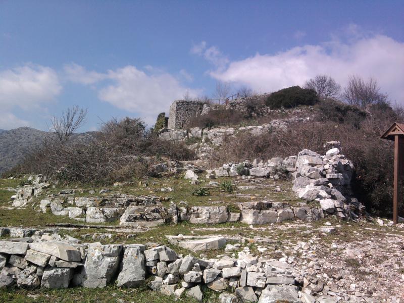 Castello Di Acquaviva O Vallecorsa Vecchia