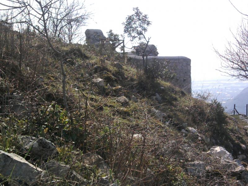 Castello Di Acquaviva O Vallecorsa Vecchia