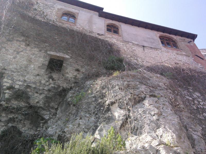 Castello Dei Conti Di Ceccano Da Via Bella Torre