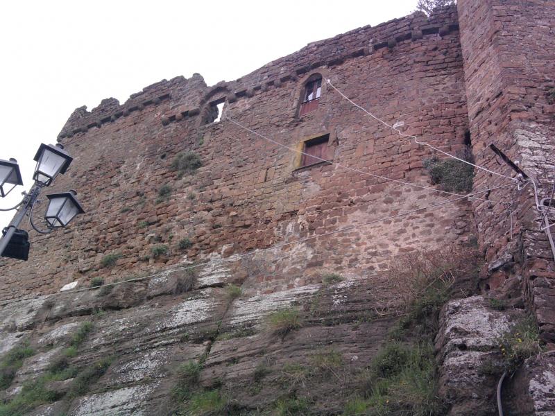 Castello Colonna Di Arnara