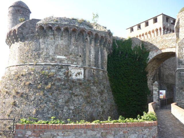 Fortezza di Sarzanello