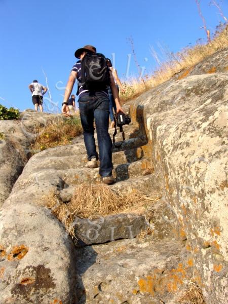 Castello Grande Di Castiglione Di Sicilia, scala rupestre che conduce alla Torre Solecchia