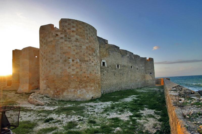 Castello Di Brucoli, panoramica lato sud