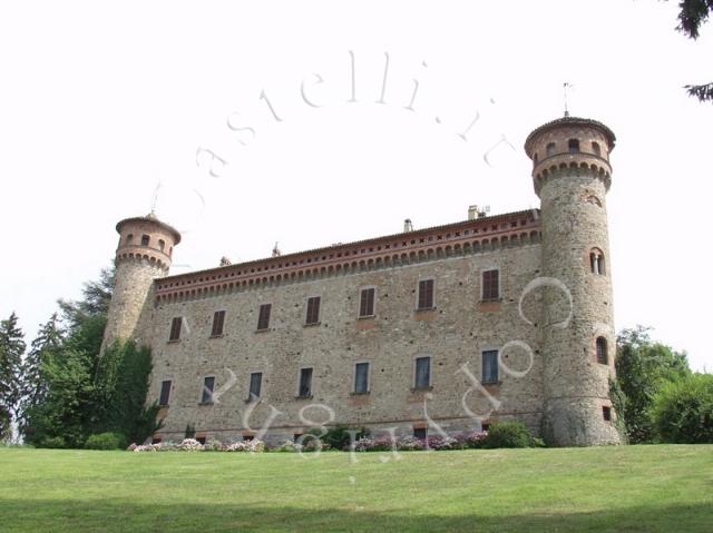 Castello di Rezzanello, veduta esterna