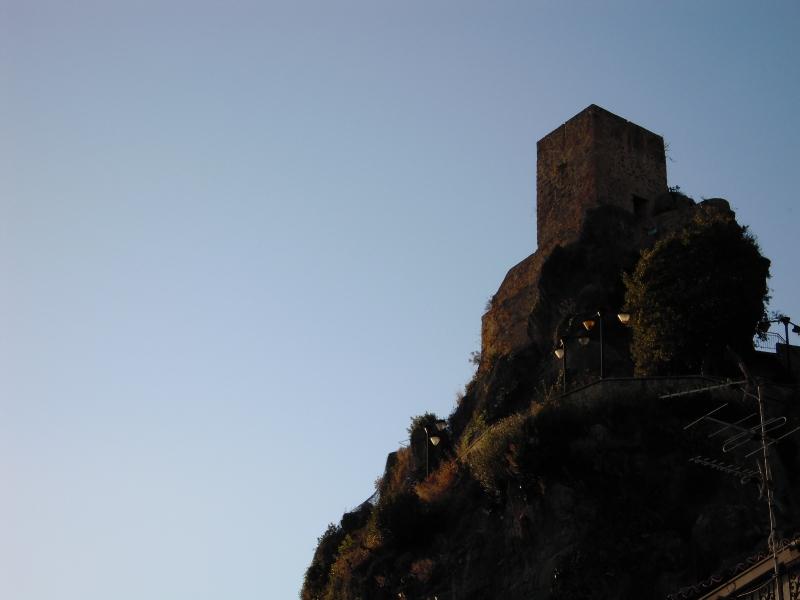 Castello Di Alcara Li Fusi