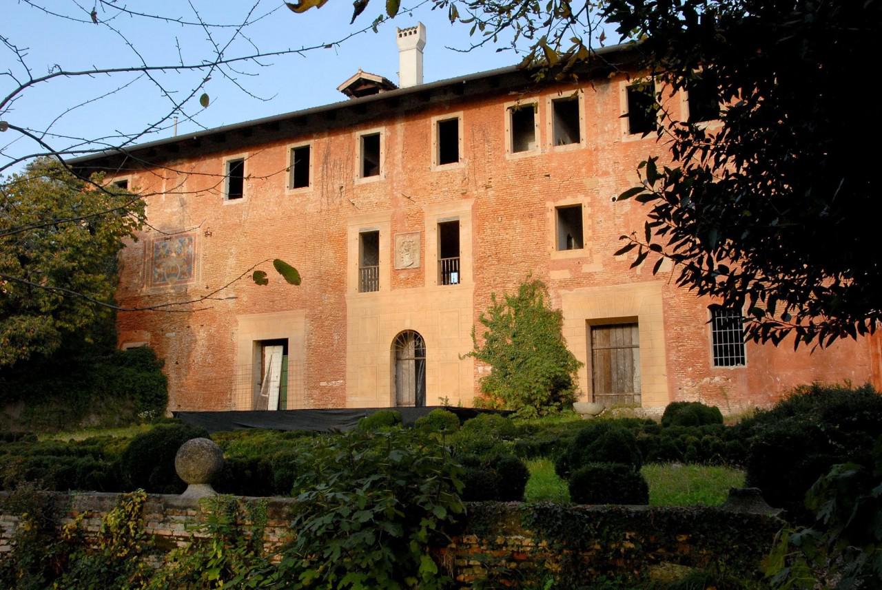 Castello di Ariis o Villa Savorgnan