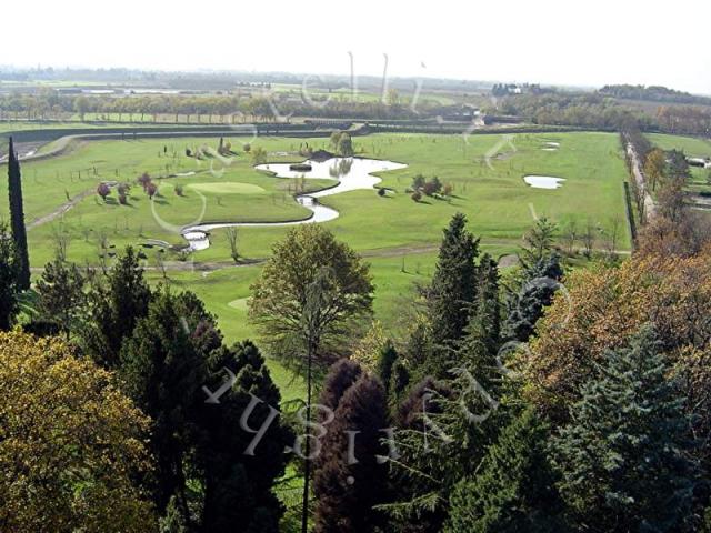 Castello di San Floriano, veduta del Golf