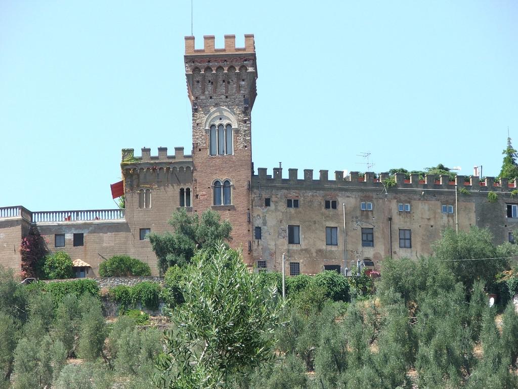 Castello Di Magona