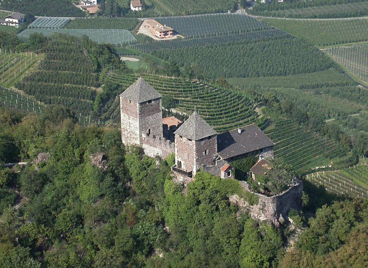 Castel Leone (Leonburg)