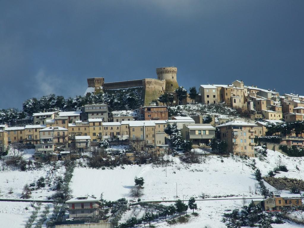 Rocca Di Acquaviva Picena