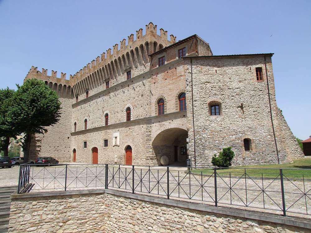 Castello Dei Conti Oliva Di Piandimeleto