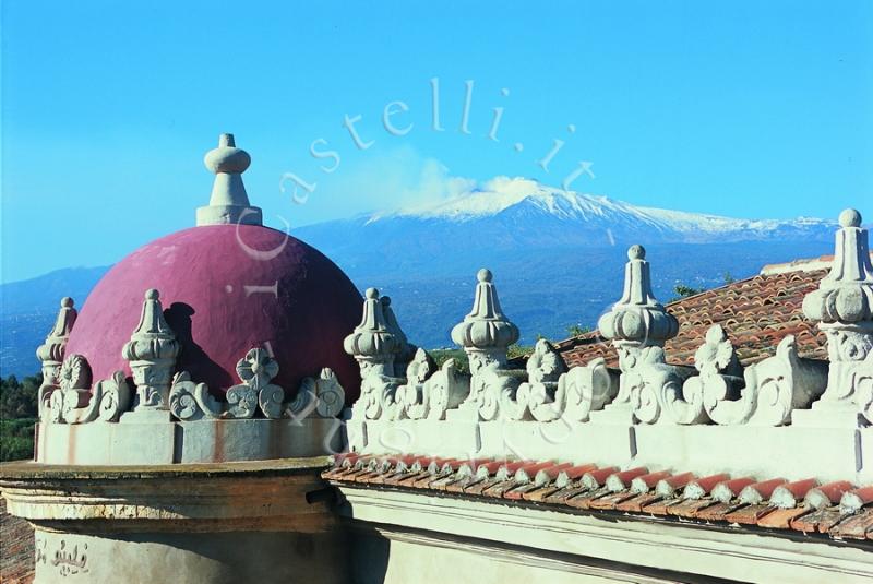 Castello di San Marco, particolare della Torre con vista Etna