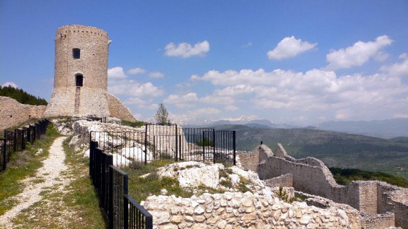 Castello di Bominaco