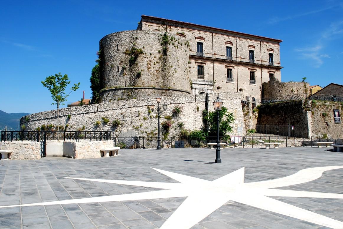 Castello Macchiaroli di Teggiano