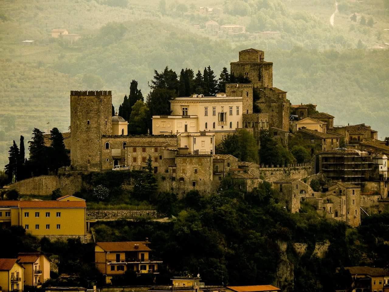 Castello Ducale Di Monte San Giovanni Campano