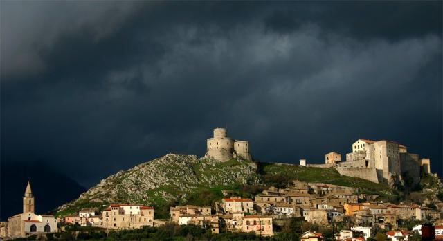 Castello Di Montesarchio