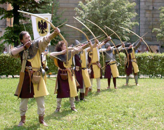 Prima disfida alla corte dei Rossi - gara arcieri storici